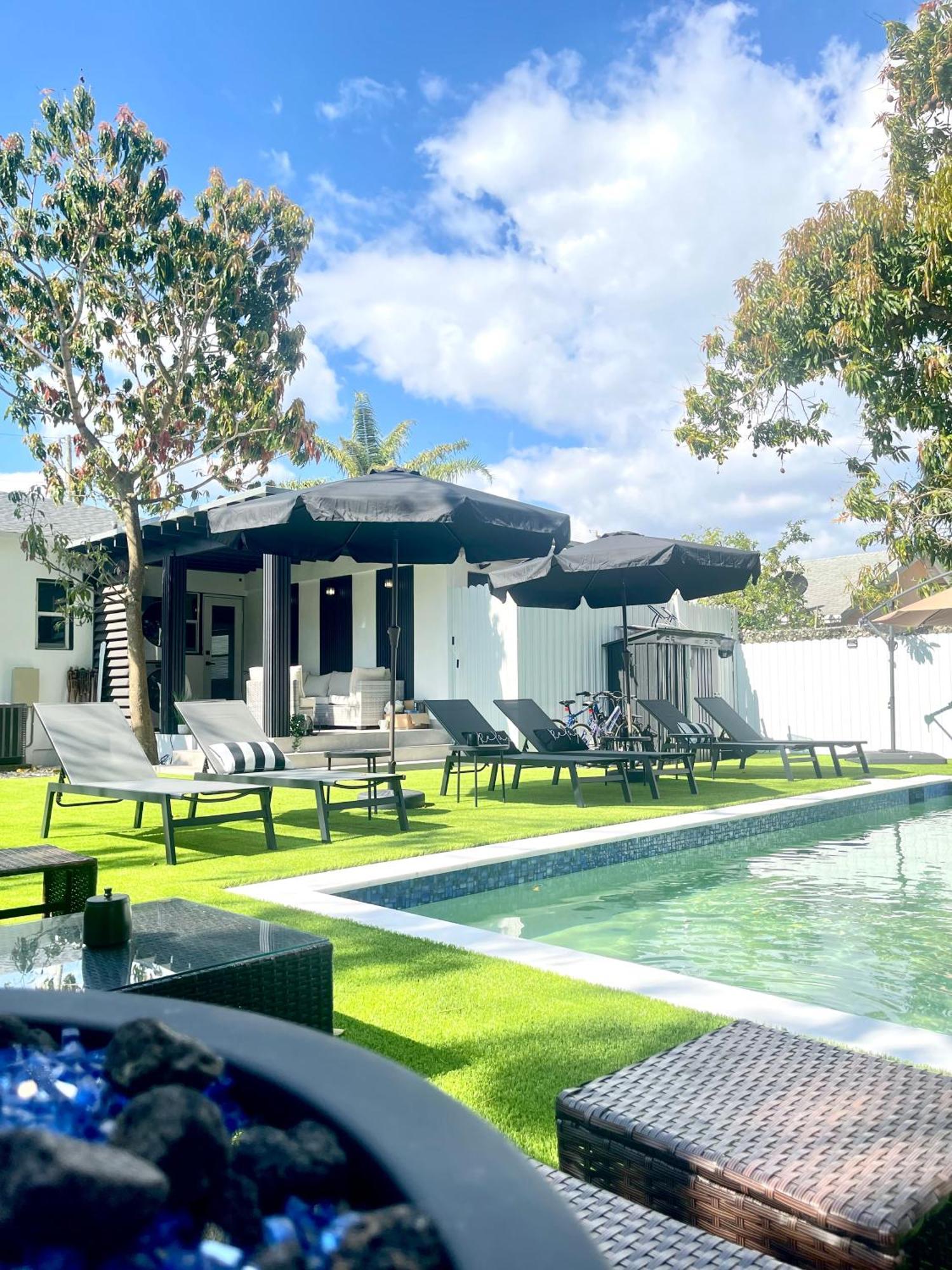 Casa de férias Casamia Only 10 Min To Wynwood With New Pool, Bikes, Parking And Privacy