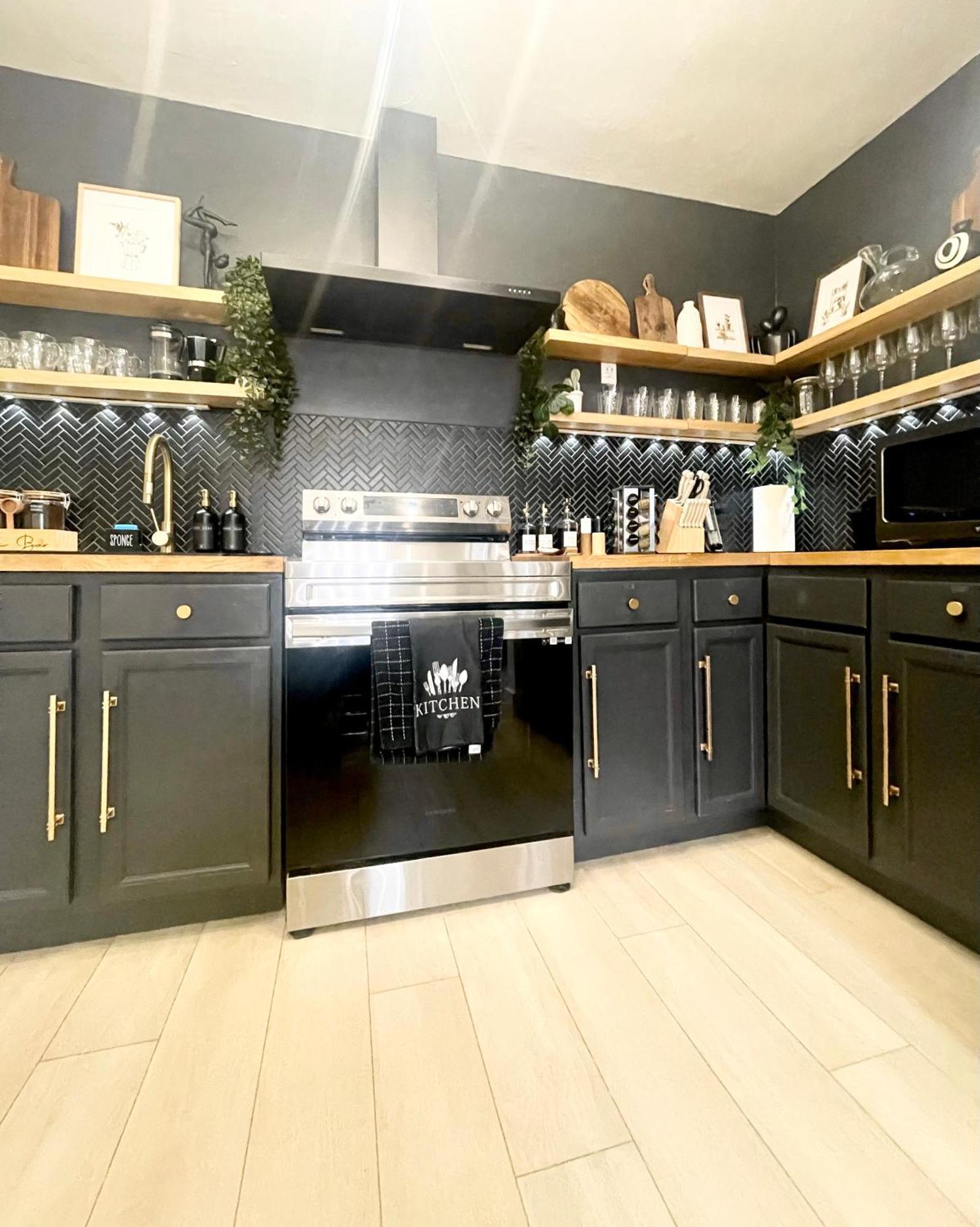 Casamia Only 10 Min To Wynwood With New Pool, Bikes, Parking And Privacy
