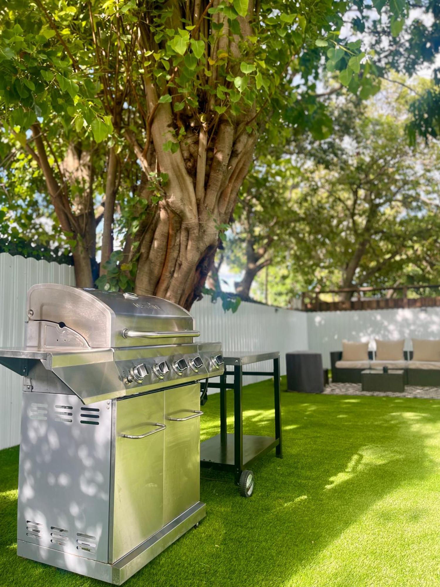 Casa de férias Casamia Only 10 Min To Wynwood With New Pool, Bikes, Parking And Privacy *