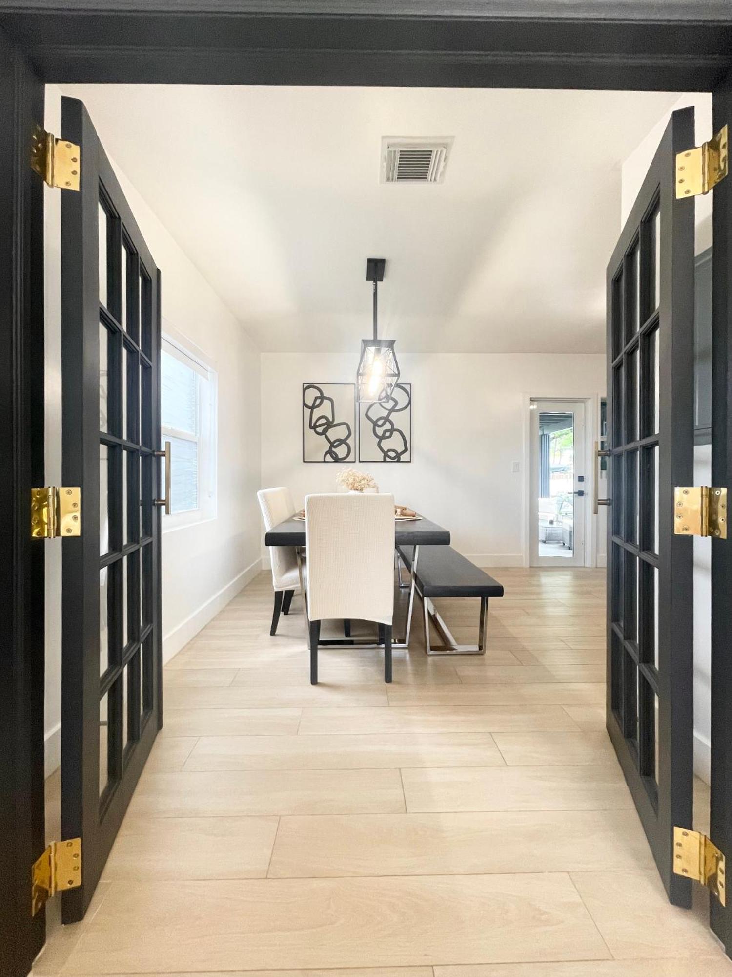 Casamia Only 10 Min To Wynwood With New Pool, Bikes, Parking And Privacy