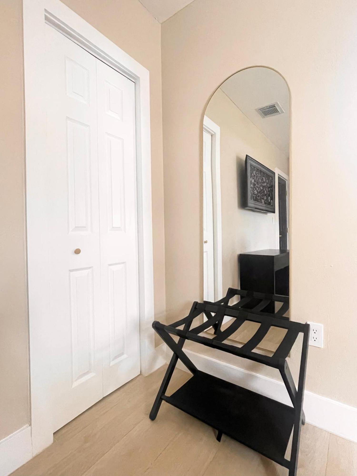 Casamia Only 10 Min To Wynwood With New Pool, Bikes, Parking And Privacy Casa de férias